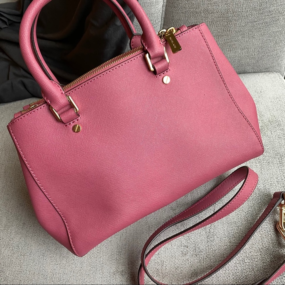 SOLD Michael Kors small Sutton saffiano bag - Picture 3 of 11